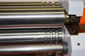 Фото 9 - Станок вальцовочный ручной настольный STALEX W01-1.5х1300 L.