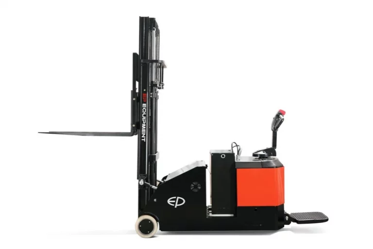 Фото 6 - Ричтрак EP Equipment ES15-15CS (LI-ION, 3F550, с платформой и поручнями).