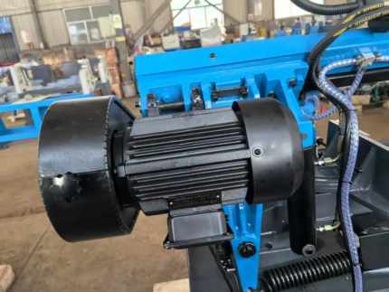 Фото 39 - MetalTec HBS 255 FH ручной ленточнопильный станок для резки металла.